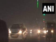 
      
      Delhi: Dense fog reduces visibility, flights delayed
      
      