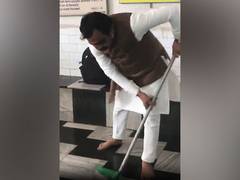 
      
      Madhya Pradesh: Cleanliness drive in the city of Gwalior
      
      
