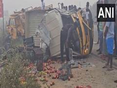 
      
      Tamil Nadu: 5 people injured after two cargo vehicles collide
      
      