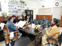 
      
      CM Dhami directs forest officials to stop human-wildlife conflict
      
      