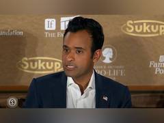 
      
      Vivek Ramaswamy pulls out of White House race after Iowa results
      
      