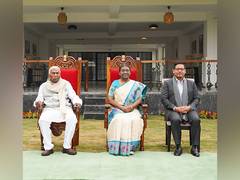 
      
      Meghalaya CM and Governor call on President Droupadi Murmu
      
      