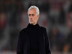 
      
      Mourinho bids emotional farewell to fans after sacking by Roma
      
      