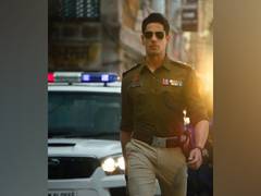 
      
      Sidharth Malhotra opens up on playing cop in 'Indian Police Force
      
      