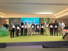 
      
      Diamond Company Unveils 'Pure Impact' Sustainability Report
      
      