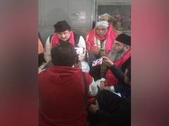 
      
      Pakistani pilgrims participate in Urs Mubarak of Khwaja Gareeb
      
      
