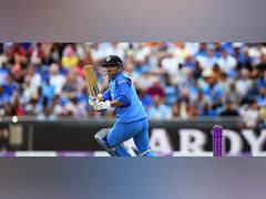 
      
      MS Dhoni attends SFs clash between India, Germany in Ranchi 
      
      