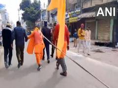 
      
      Seer Badri shows his devotion to Lord Ram by pulling a chariot
      
      