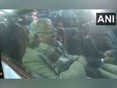 
      
      Instead of a plane or chopper, Haryana CM takes train to Delhi
      
      