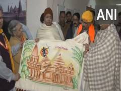 
      
      VHP president hands over gifts to Ram Temple Yajman
      
      