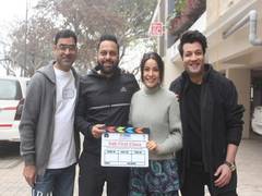 
      
      Shehnaaz Gill, Varun Sharma begin shooting for ‘Sab First Class’
      
      