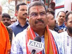 
      
      Dharmendra Pradhan cleans Samaleswari temple in Odisha 
      
      