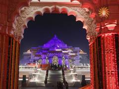 
      
      Ayodhya in grip of religious fervour; poised to make history
      
      