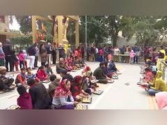 
      
      Devotees in Chandigarh celebrate Ram Lalla's Pran Pratishtha  
      
      