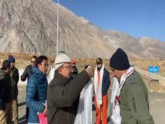 
      
      IAF pilots welcomed in Kargil on inauguration of AN-32 Courier Se
      
      
