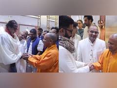 
      
      Big B, Abhishek Bachchan greet UP CM at Ram Mandir
      
      