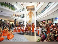 
      
      Phoenix Marketcity, Pune Unveils 25-Foot Lord Hanuman Sculpture
      
      