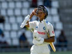 
      
      Ashwin, Jaiswal clinch Dilip Sardesai Award 
      
      