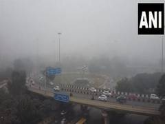 
      
      Delhi: 24 trains delayed due to dense fog and cold weather
      
      
