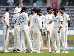 
      
      England at 108/3 at lunch in Hyderabad
      
      