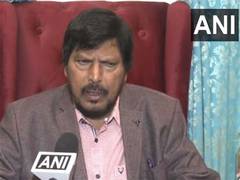 
      
      Athawale says INDIA bloc falling apart
      
      