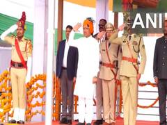 
      
      CM Vishnu Deo Sai unfurls national flag on R-Day in Jagdalpur
      
      