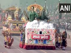 
      
      Madhya Pradesh tableau portrays ‘self-reliant women'
      
      