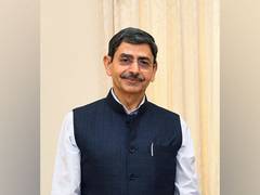 
      
      TN Guv clarifies on Mahatma Gandhi’s remarks
      
      