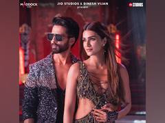 
      
      Shahid, Kriti’s Teri Baaton Mein Aisa Uljha Jiya title track out
      
      