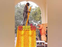 
      
      CM Yogi pays floral tribute to Mahatma Gandhi
      
      