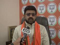 
      
      BJP tears into Jharkhand CM over his disappearance
      
      