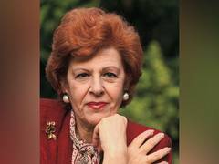 
      
      'The Queen of Biography' Anne Edwards dies at 96
      
      