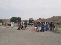 
      
      Pakistan: People block Turbat-Karachi route in protest
      
      