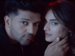 
      
      ‘KKOJ': Guru Randhawa unveils teaser of party track 'Ishare Tere'
      
      