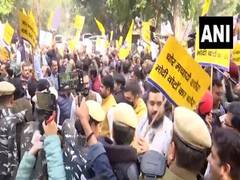 
      
      AAP protests against BJP over Chandigarh mayoral elections
      
      