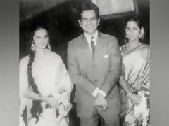 
      
      Saira Banu sends birthday wishes to Waheeda Rehman
      
      
