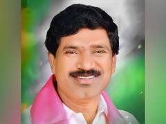 
      
      Telangana: Former dy CM Thatikonda Rajaiah resigns from BRS
      
      