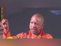 
      
      Uttar Pradesh CM attends closing programme of Maghar Mahotsav 
      
      