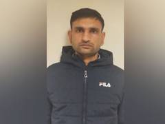 
      
      Embassy staffer in Moscow held: UP ATS
      
      