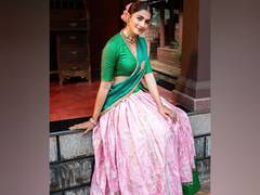 
      
      Pooja Hegde feels nostalgic as her mother sends home-cooked food
      
      