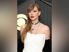 
      
      2024 Grammys Red carpet: Taylor Swift stuns with watch neckpiece
      
      