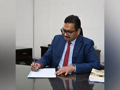 
      
      Sanjay Jaju takes charge as Information, Broadcasting secretary 
      
      