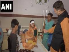 
      
      MP Congress chief Jitu Patwari meets Harda blast victims
      
      