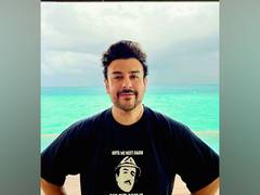 
      
      Adnan Sami to perform in Delhi, deets inside
      
      
