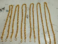 
      
      Custom officials seize gold worth 3.49 crore at Mumbai Airport 
      
      
