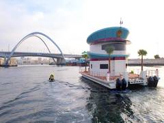 
      
      Dubai Civil Defence launches world's mobile floating fire station
      
      
