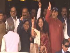 
      
      Legislators reach Bihar Vidhan Sabha ahead of trust vote
      
      