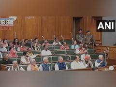 
      
      Nitish Kumar wins floor test with support from 129 MLAs
      
      