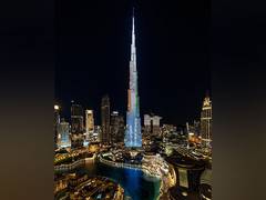 
      
      Burj Khalifa lit up with words 'Guest of Honor-Republic of India'
      
      