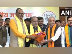 
      
      Vibhakar Shastri, grandson of Lal Bahadur Shastri joins BJP
      
      